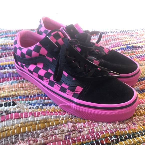vans shoes pink and black